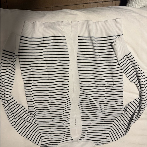 Eight 18 Francis Back Top - Picture 4 of 4